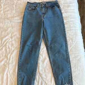 Levi’s Mom Jean